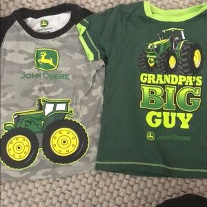 Never worn John Deere t shirts 2t